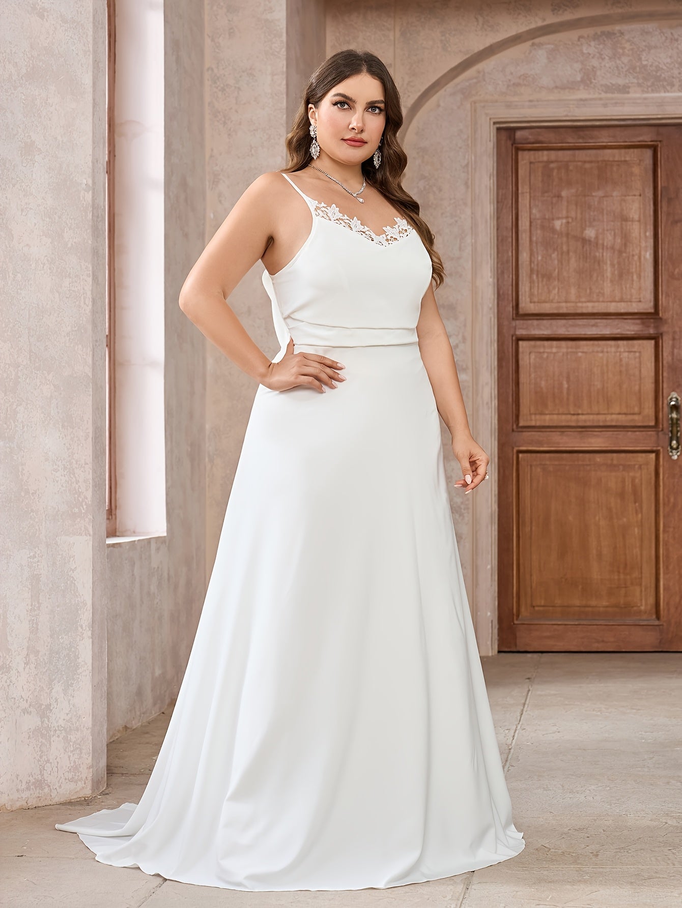 VougeVamp Elegant Plus Size White Chiffon Wedding Gown for Women - V-Neck Sleeveless Flowing Lace Detail Dress - VougeVampUK