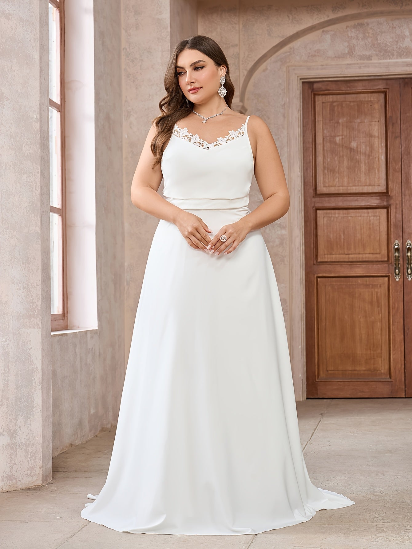 VougeVamp Elegant Plus Size White Chiffon Wedding Gown for Women - V-Neck Sleeveless Flowing Lace Detail Dress - VougeVampUK