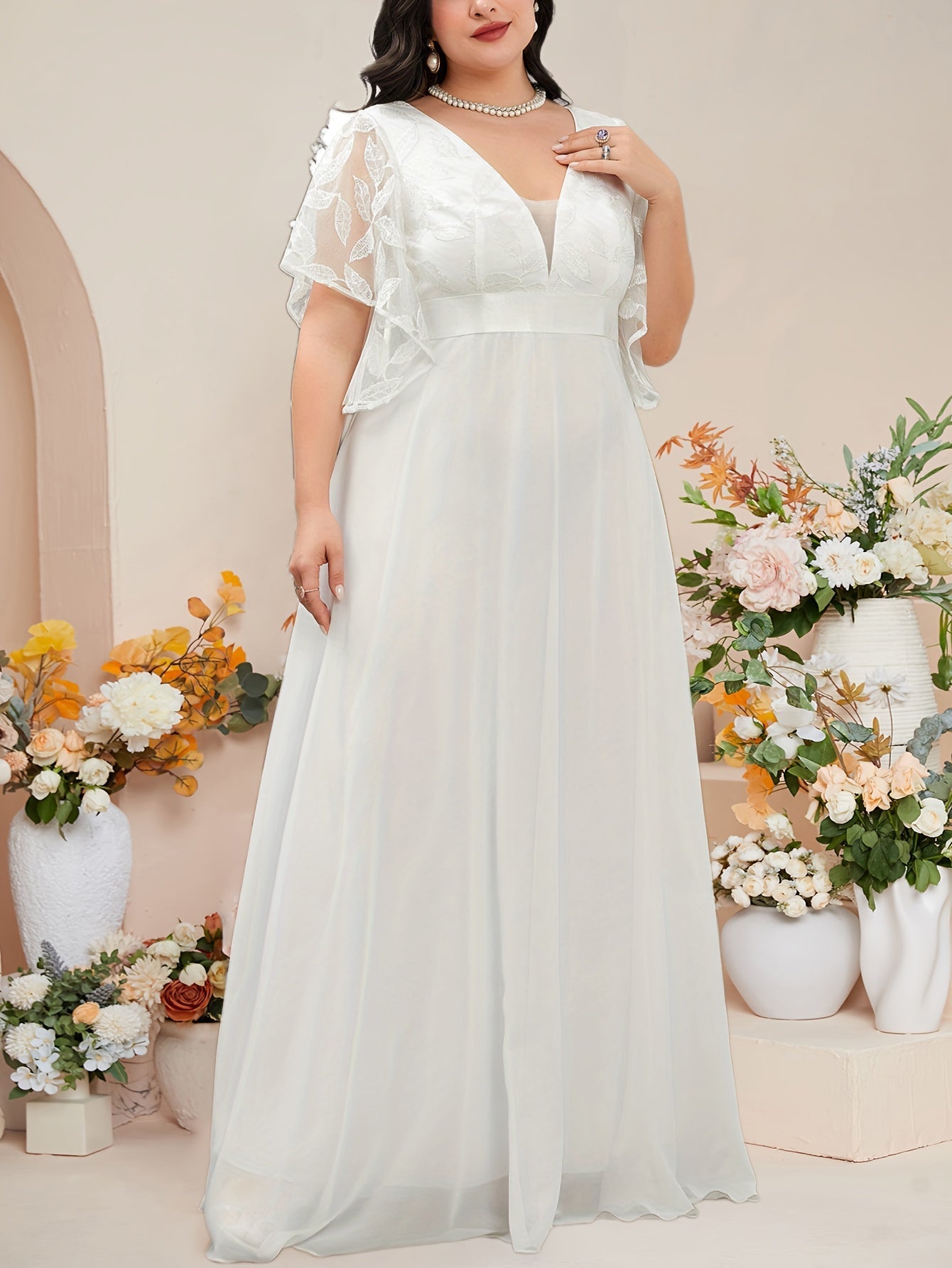 VougeVamp Elegant Plus-Size White Chiffon Wedding Gown with Deep V-Neck - Floral Lace Sleeves Flowing Bridal Dress - VougeVampUK