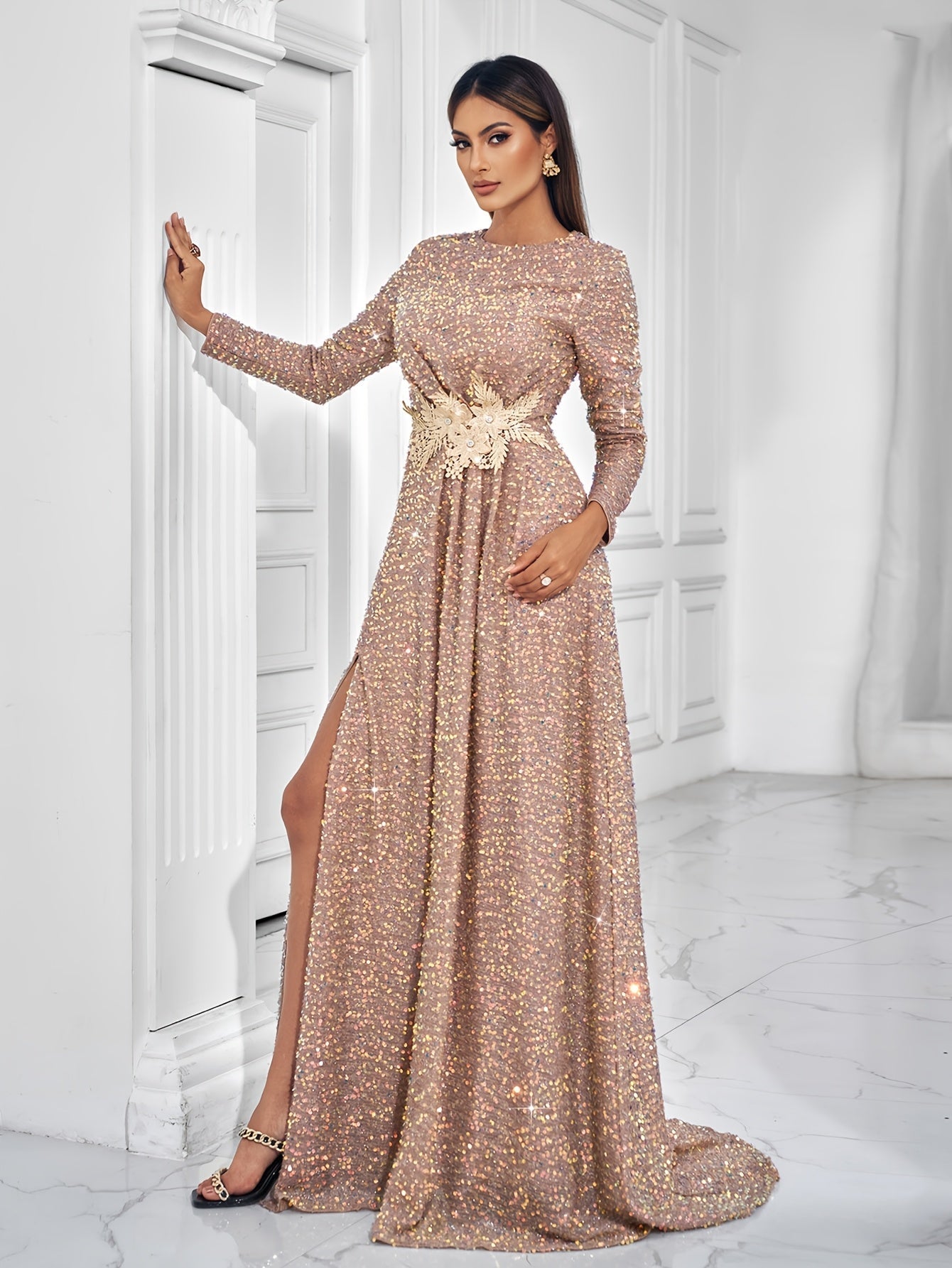 VougeVamp Elegant Handmade A-Line Evening Gown – Round Neck, Sequin Detailing & Thigh-High Slit for Formal Events