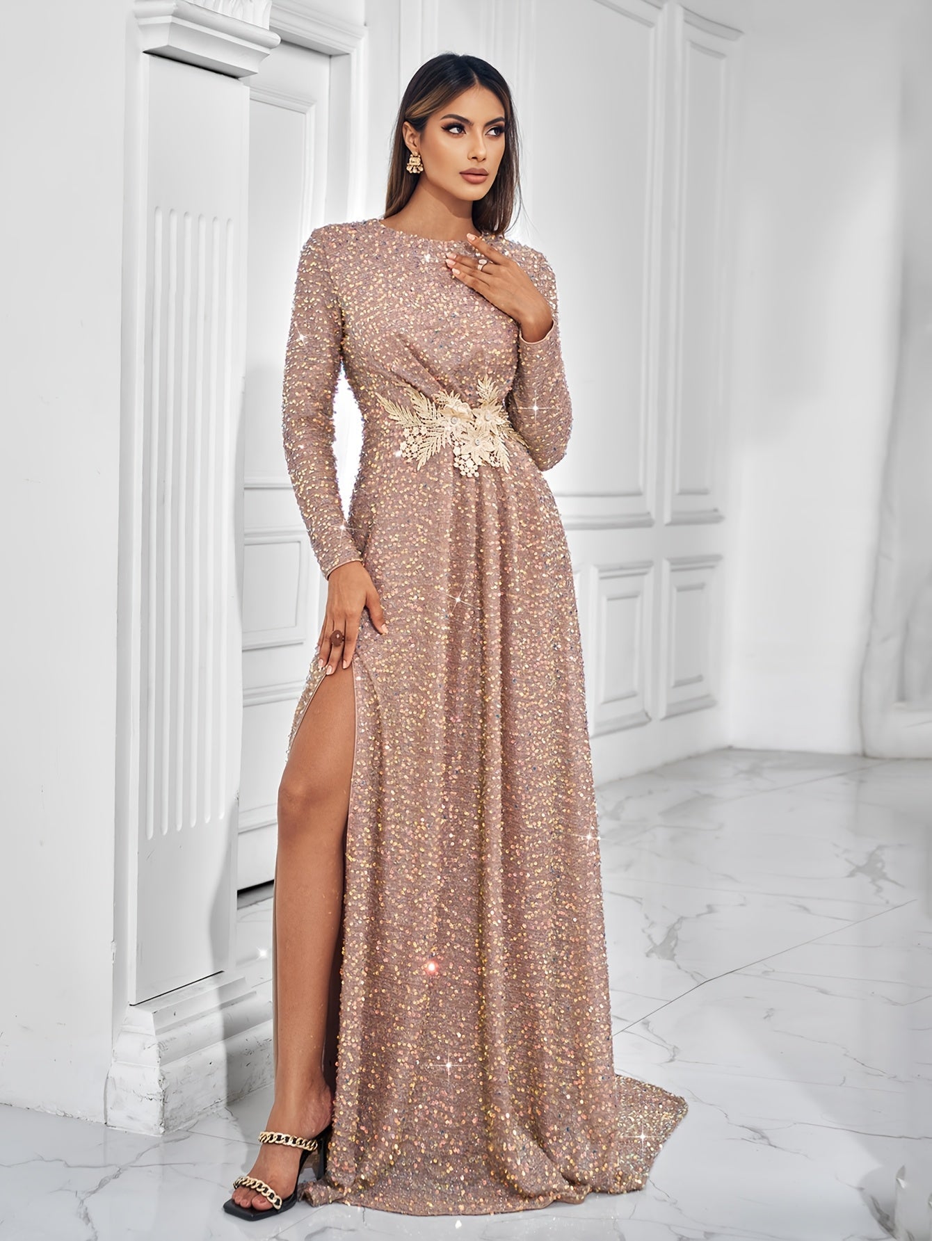 VougeVamp Elegant Handmade A-Line Evening Gown – Round Neck, Sequin Detailing & Thigh-High Slit for Formal Events