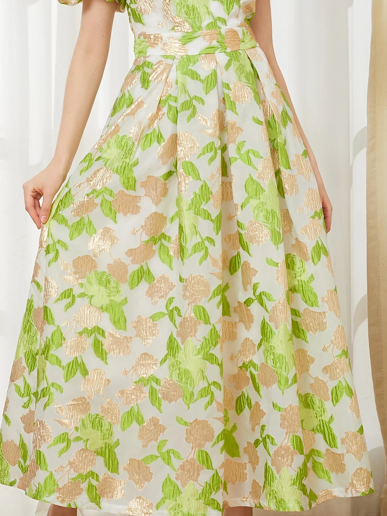 VougeVamp Luxury Puff Sleeve Organza Jacquard Princess Dress – Elegant Long Gown for Proms, Flower Parties & Special Occasions