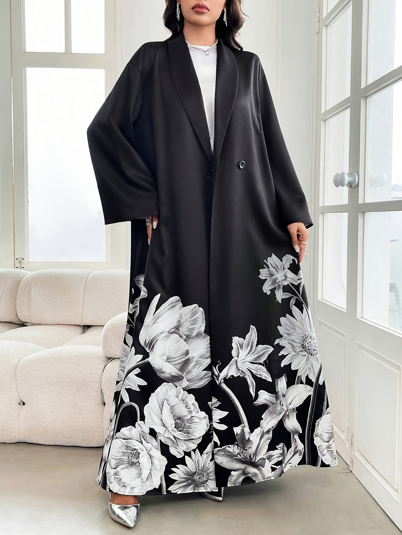 VougeVamp Elegant Floral Print Long-Sleeve Robe – Loose-Fit Full-Length Coat for Ramadan & Special Occasions