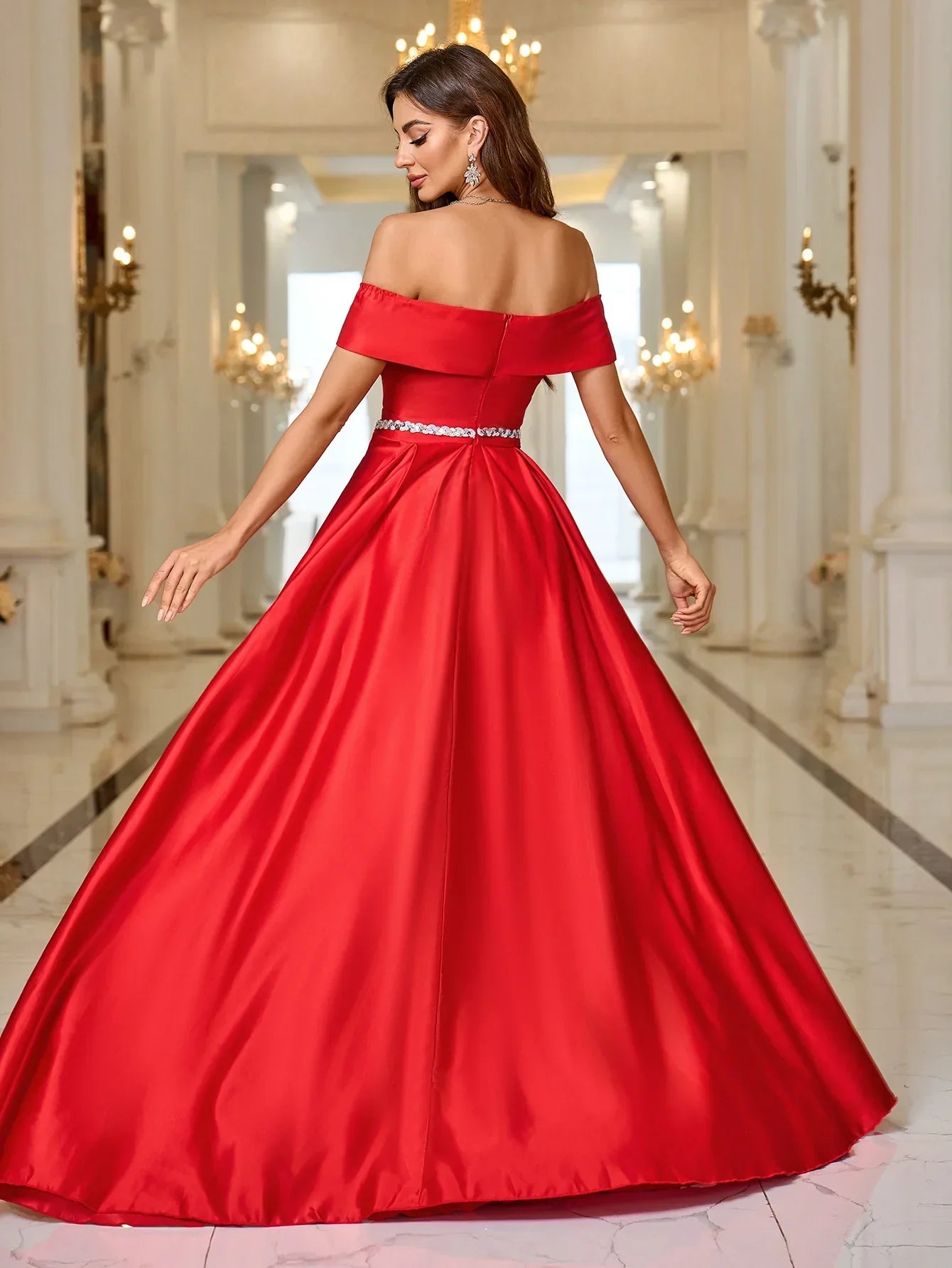 VougeVamp Mermaid Off-The-Shoulder Evening Dress – Sleeveless Lace Appliqué Prom Gown