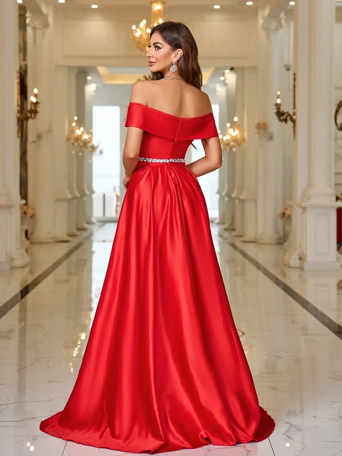 VougeVamp Mermaid Off-The-Shoulder Evening Dress – Sleeveless Lace Appliqué Prom Gown