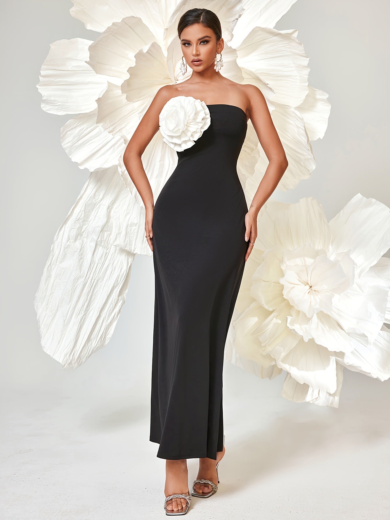 VougeVamp Elegant Solid Color Tube Dress – Strapless Bodycon with Zip Detail for Parties & Banquets