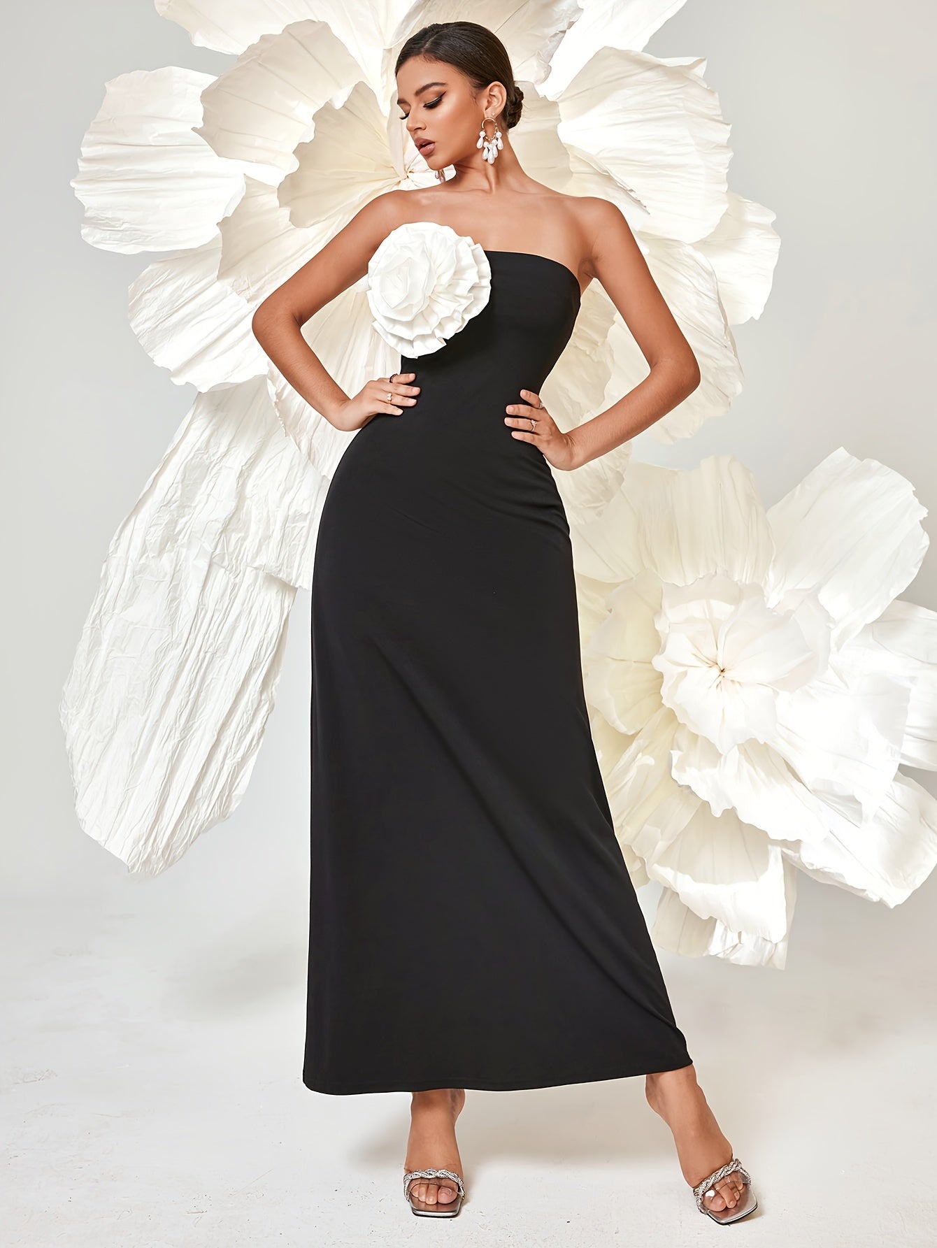 VougeVamp Elegant Solid Color Tube Dress – Strapless Bodycon with Zip Detail for Parties & Banquets