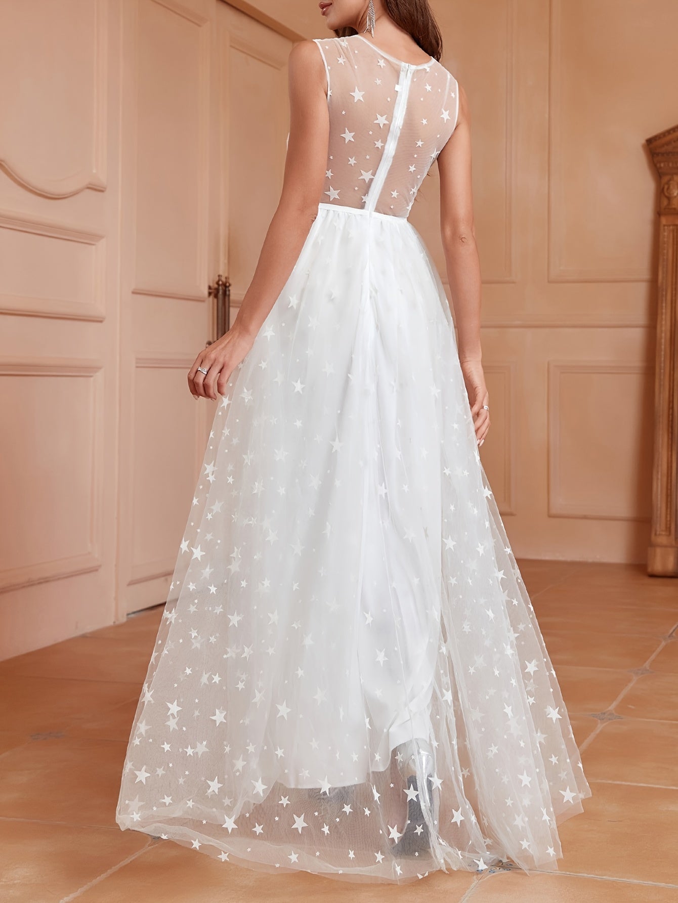 VougeVamp Contrast Mesh Star Print A-Line Dress for Women - Elegant Sleeveless Crew Neck Semi-Sheer Gown - VougeVampUK