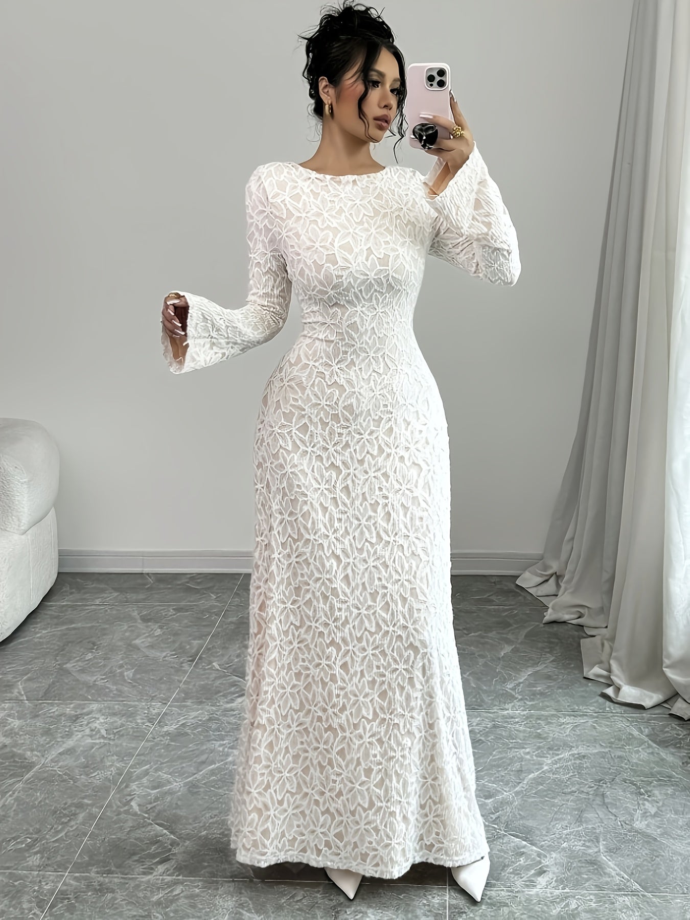 VougeVamp Tailored Velvet Lace A-Line Dress – Elegant Long-Sleeve Fitted Waist Gown