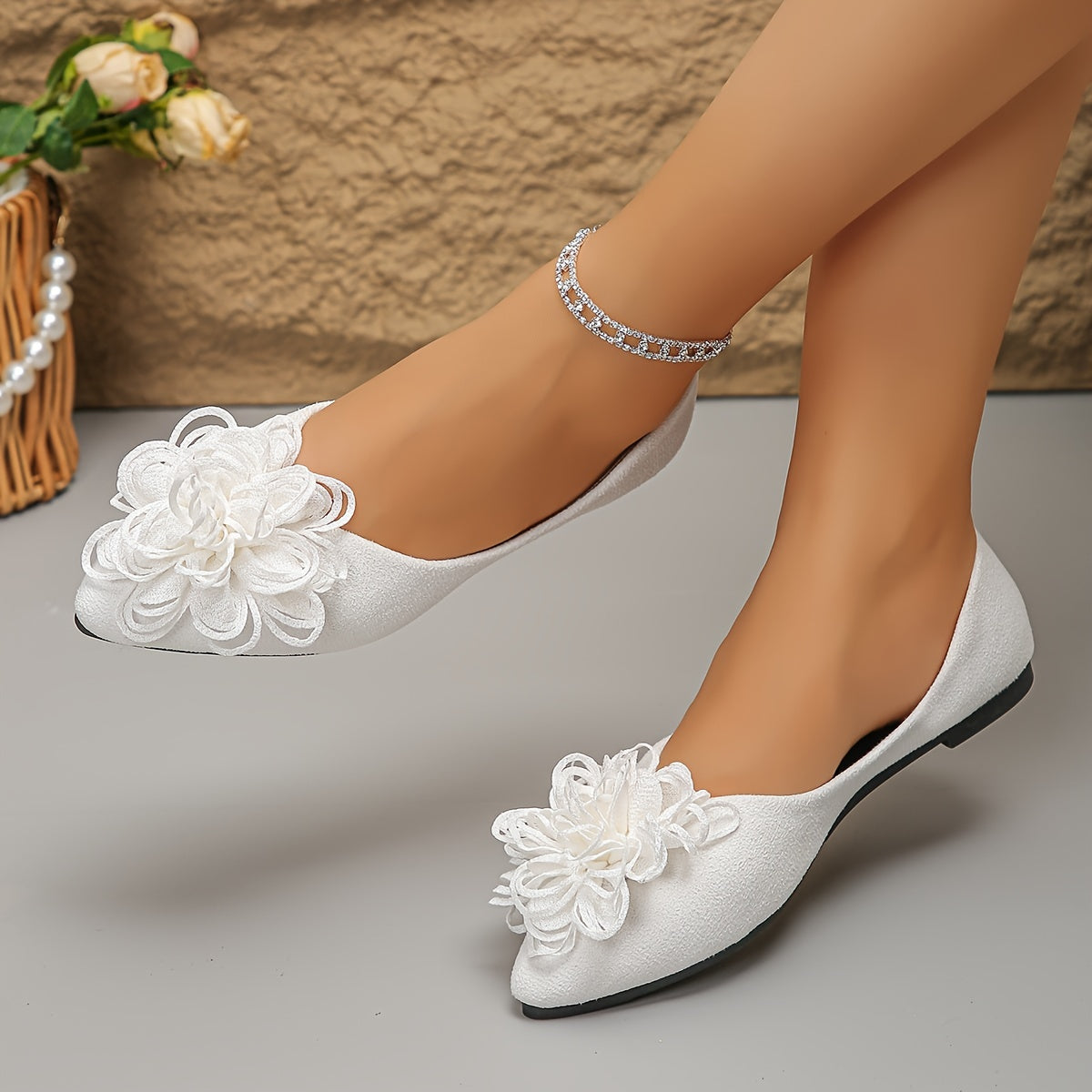 VougeVamp Chic Floral Petal Flats – Pointed Toe Slip-On Velvet Shoes for Effortless Elegance - VougeVampUK