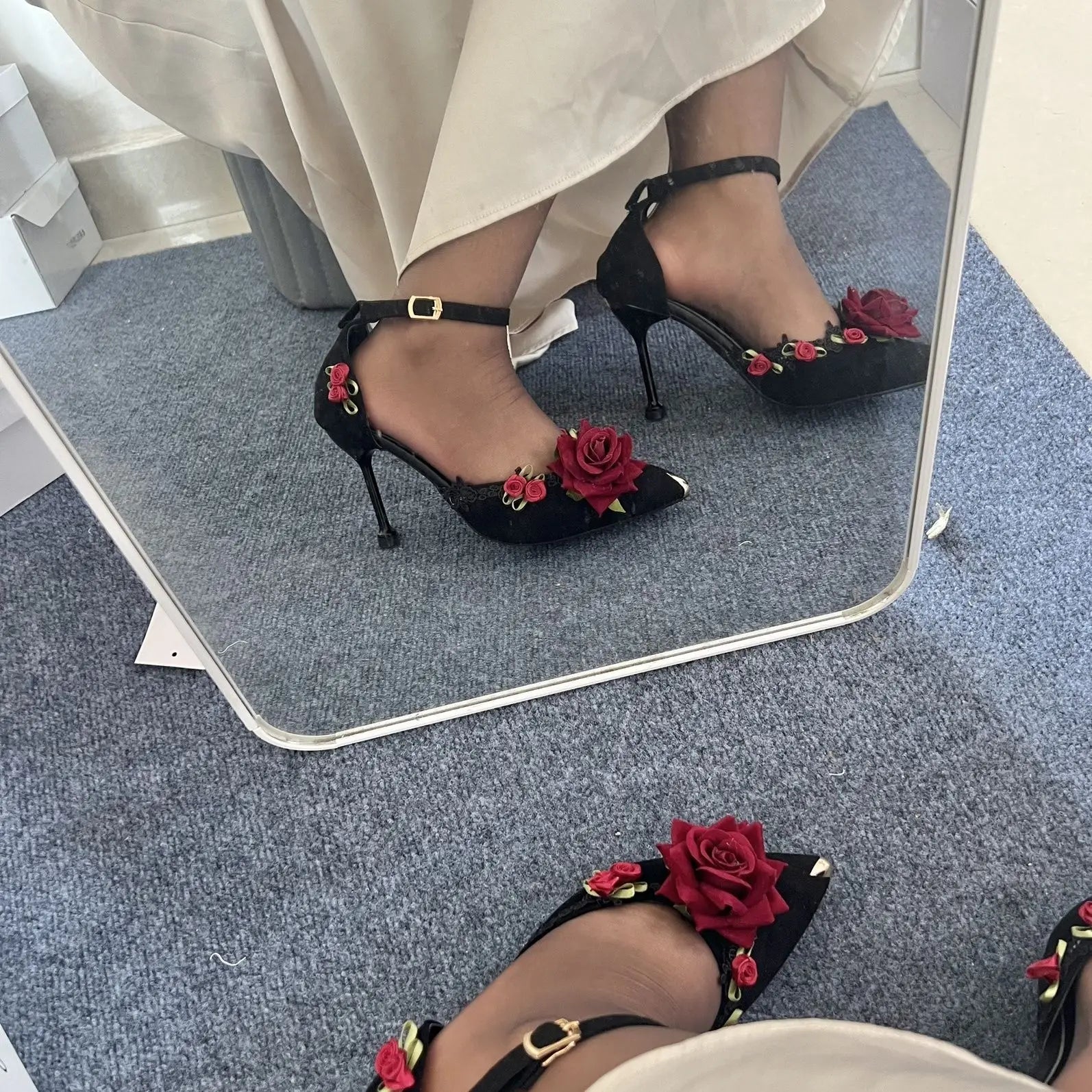 VougeVamp Elegant Gothic Lolita Heeled Shoes – Black & Red Pointed Toe High Heels for Women