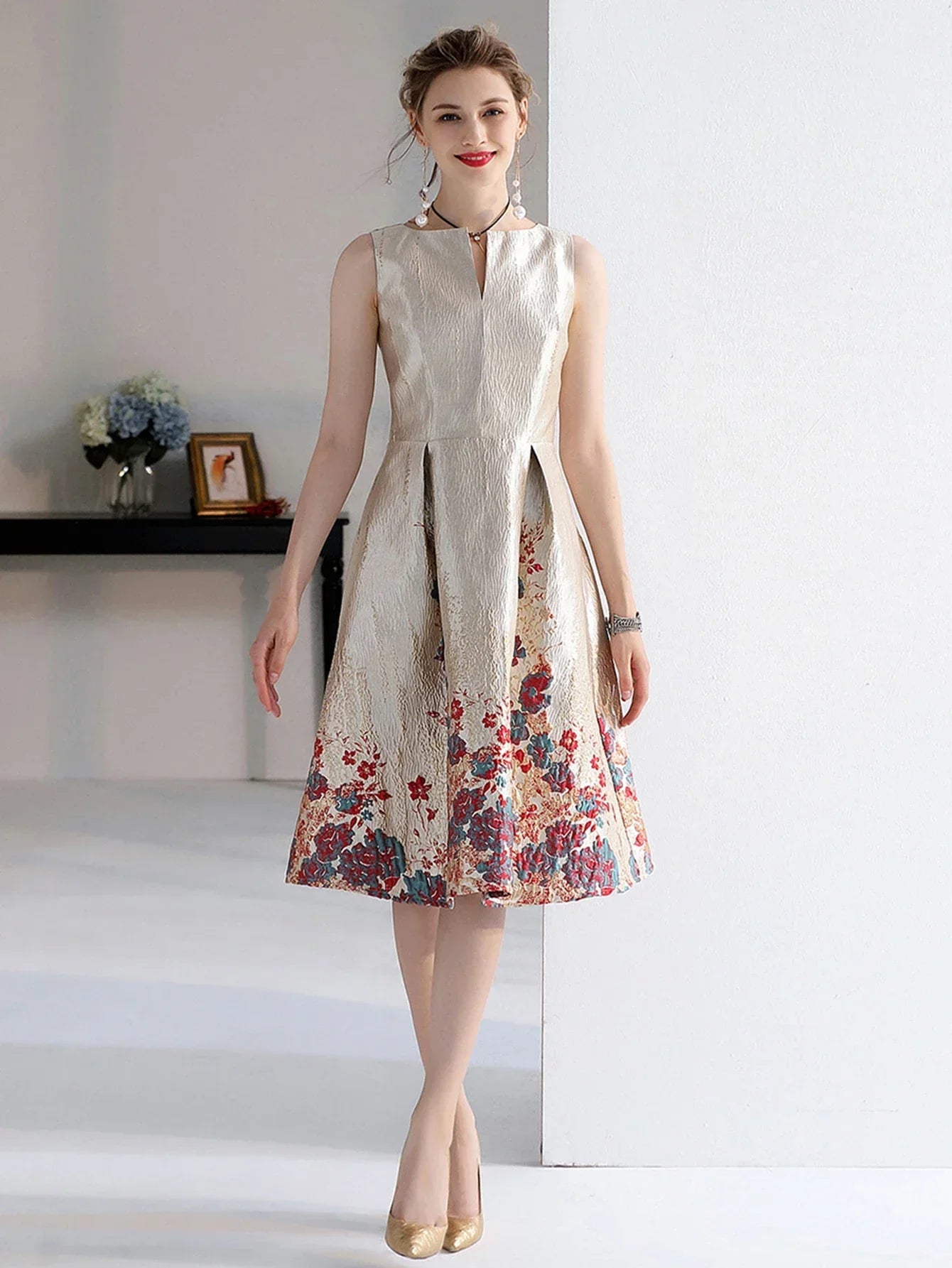 VougeVamp Luxury Jacquard Midi Dress – Sleeveless A-Line Party Gown for Women, Casual Evening Dress - VougeVampUK