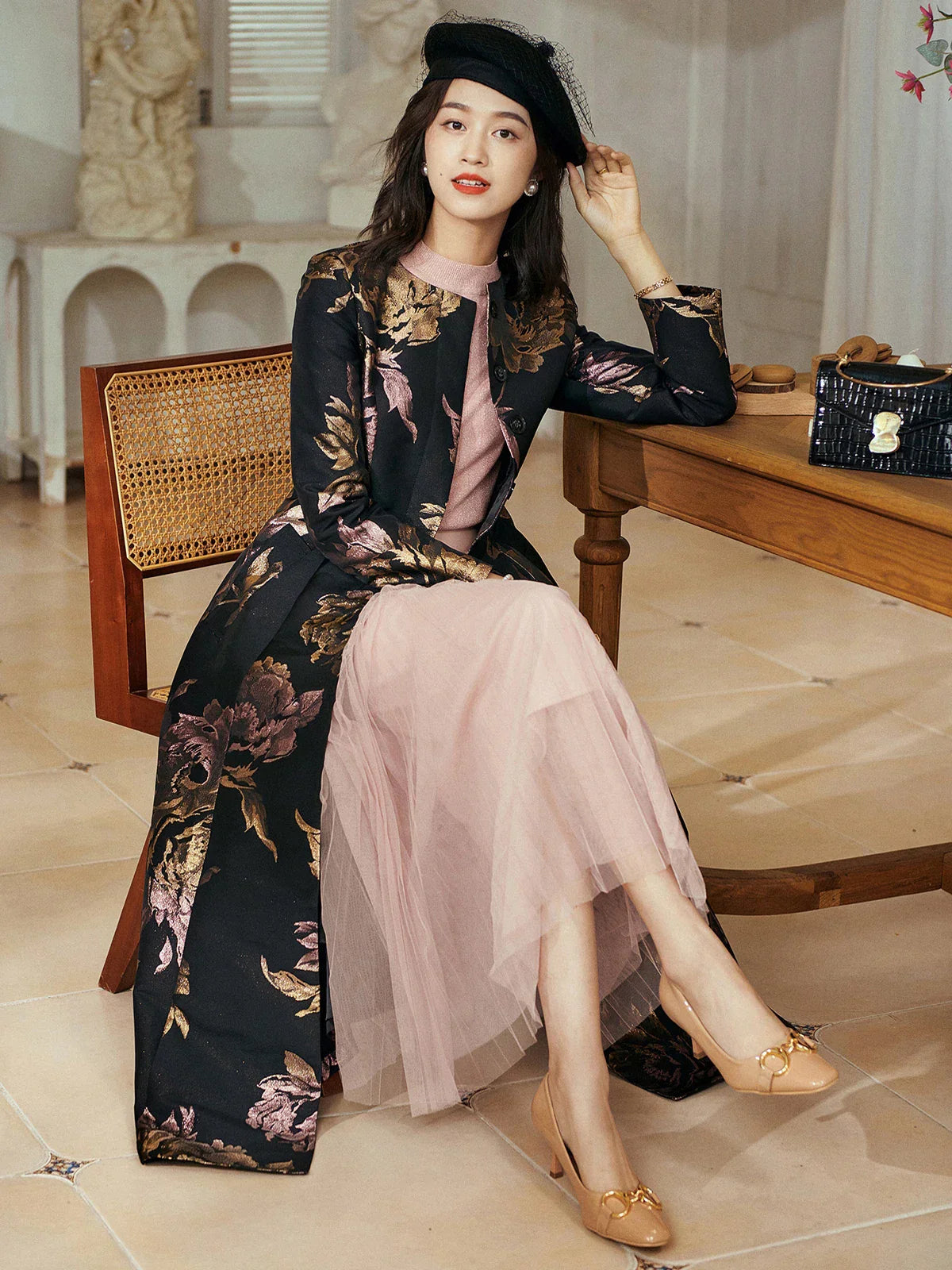 VougeVamp Luxury Brocade Long Trench Coat – Elegant Floral Maxi Overcoat for Autumn & Winter Fashion