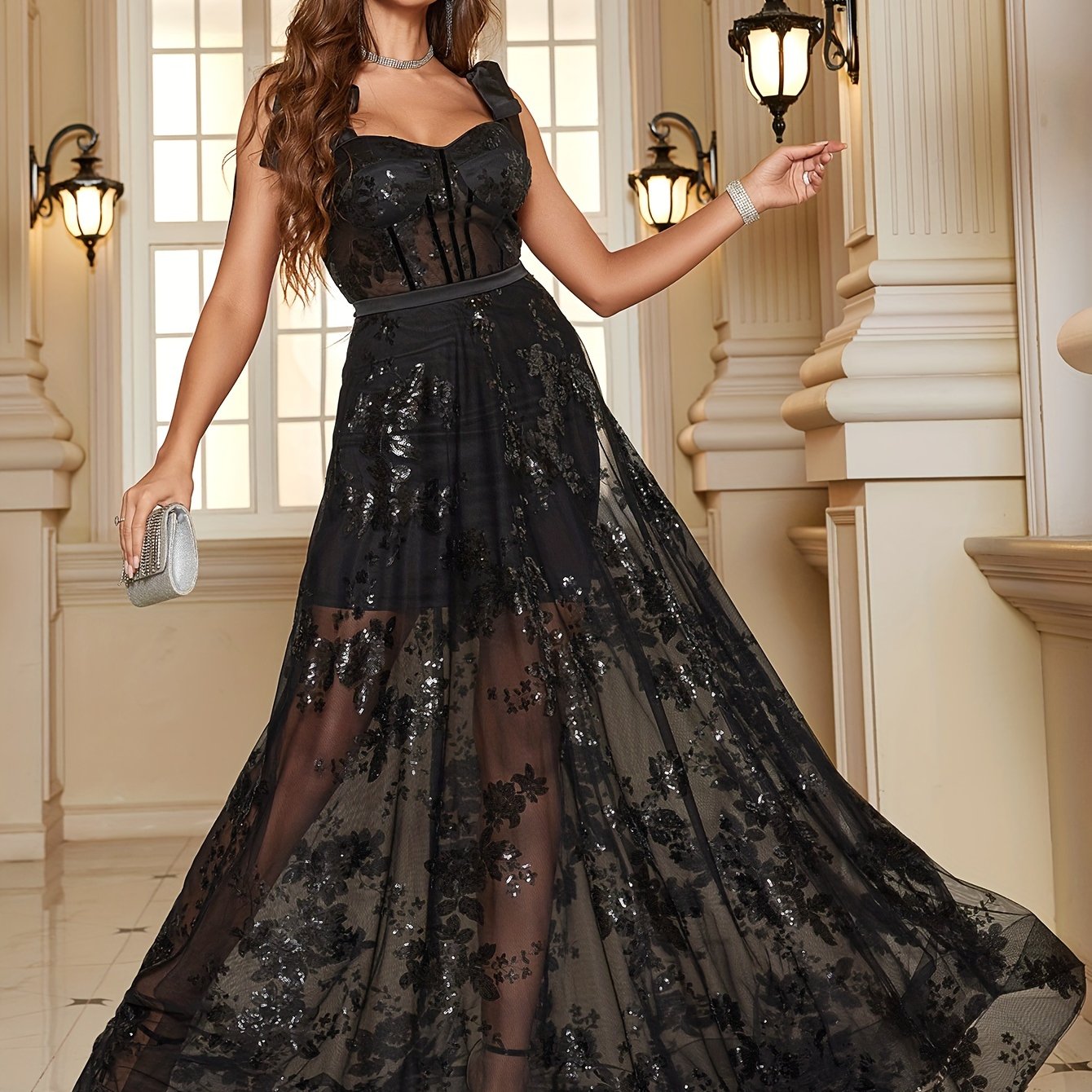 VougeVamp Floral Sweetheart Tulle Bridesmaid Dress – Elegant Backless Gown with Knot Straps