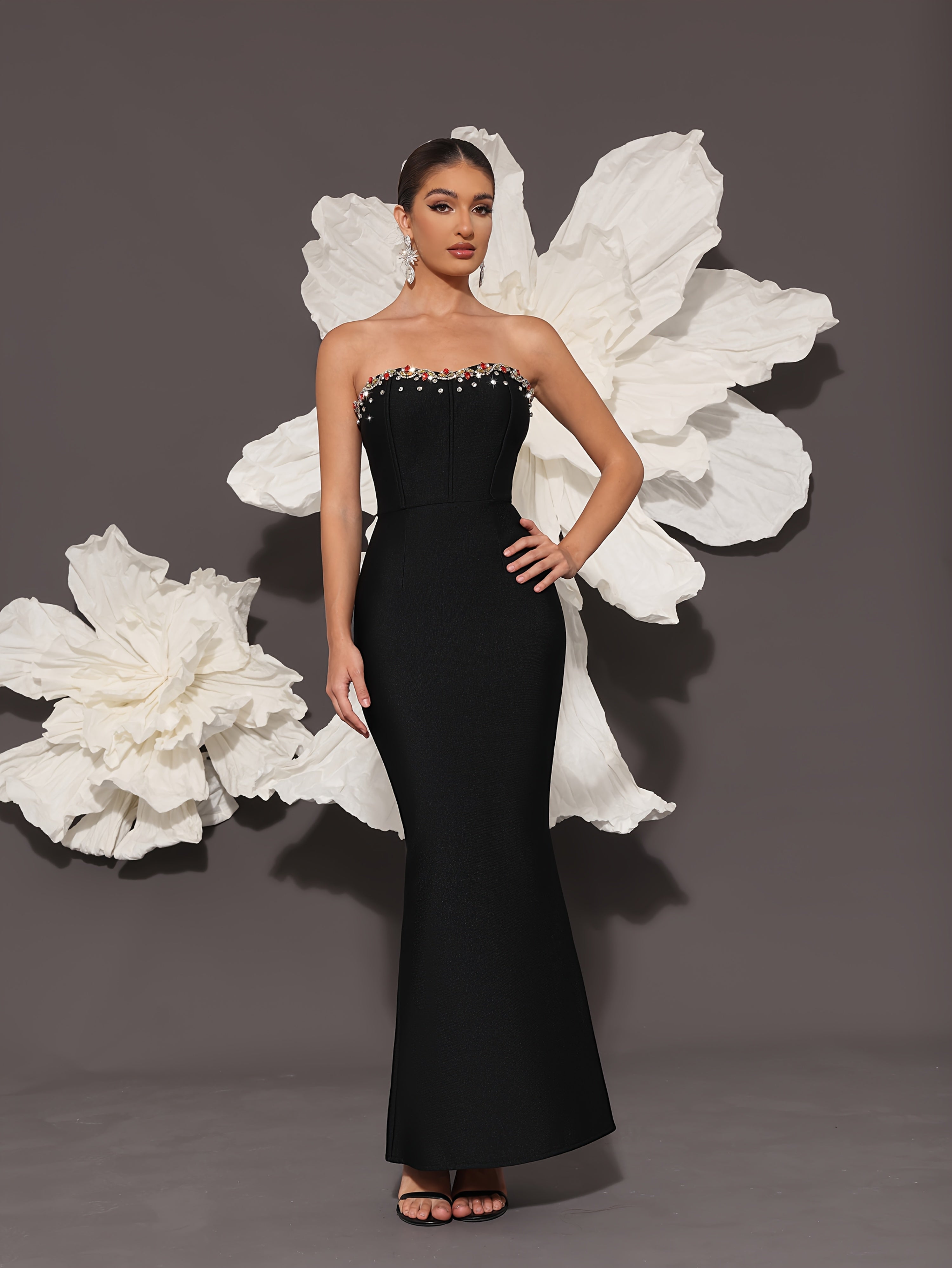 Elegant Black Bandage Dress with Handmade Beaded Glass Diamonds – Sheath Fit for Cocktail & Celebrity Parties - VougeVampUK