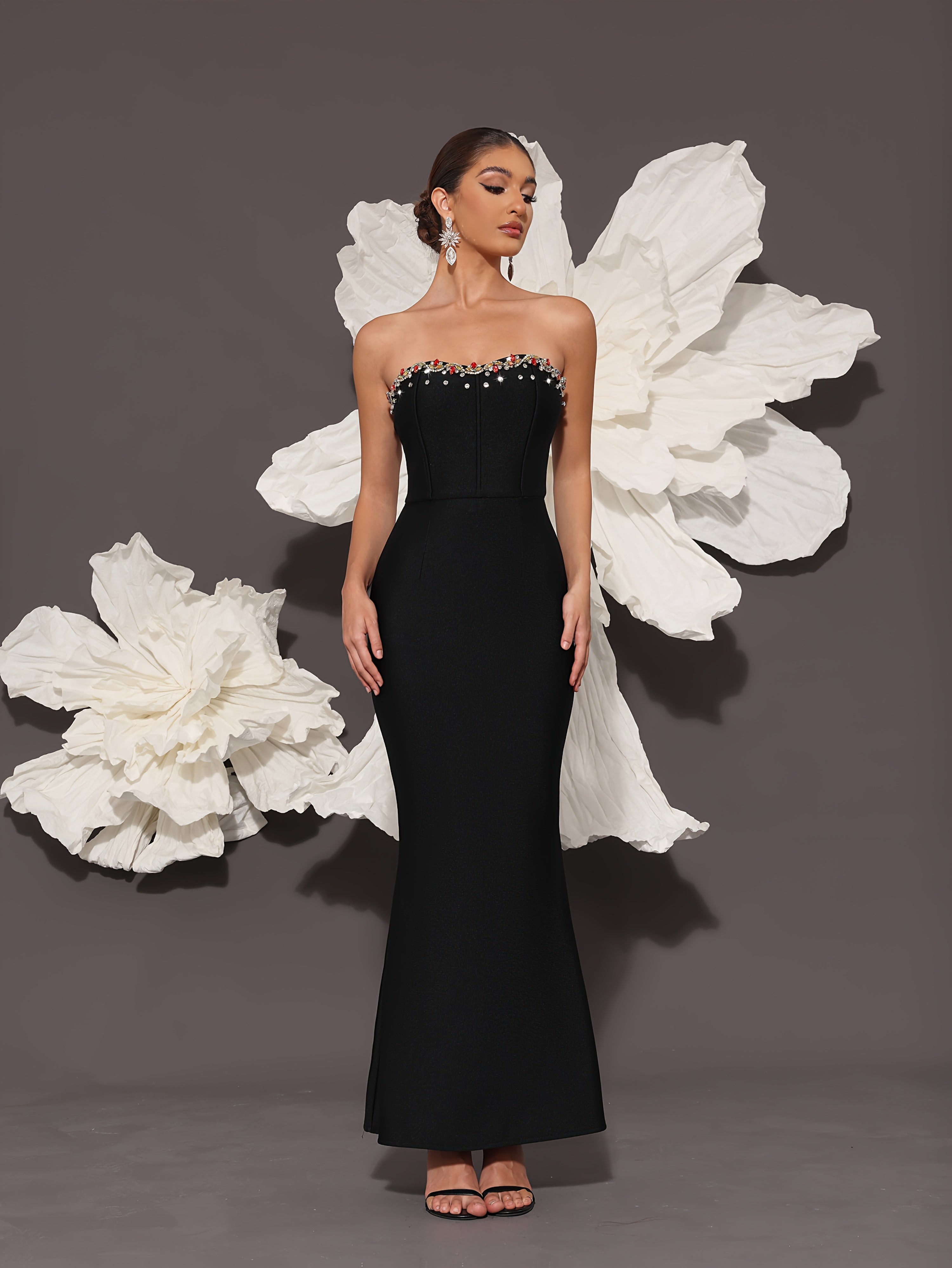 Elegant Black Bandage Dress with Handmade Beaded Glass Diamonds – Sheath Fit for Cocktail & Celebrity Parties - VougeVampUK