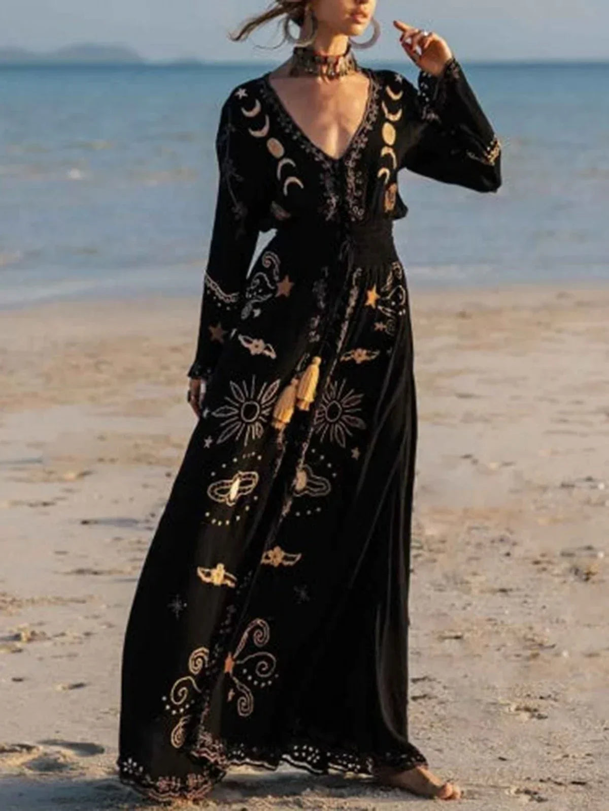 VougeVamp Vintage V-Neck Long Sleeve Maxi Dress – Lace-Up Loose Summer Robe with Large Hem