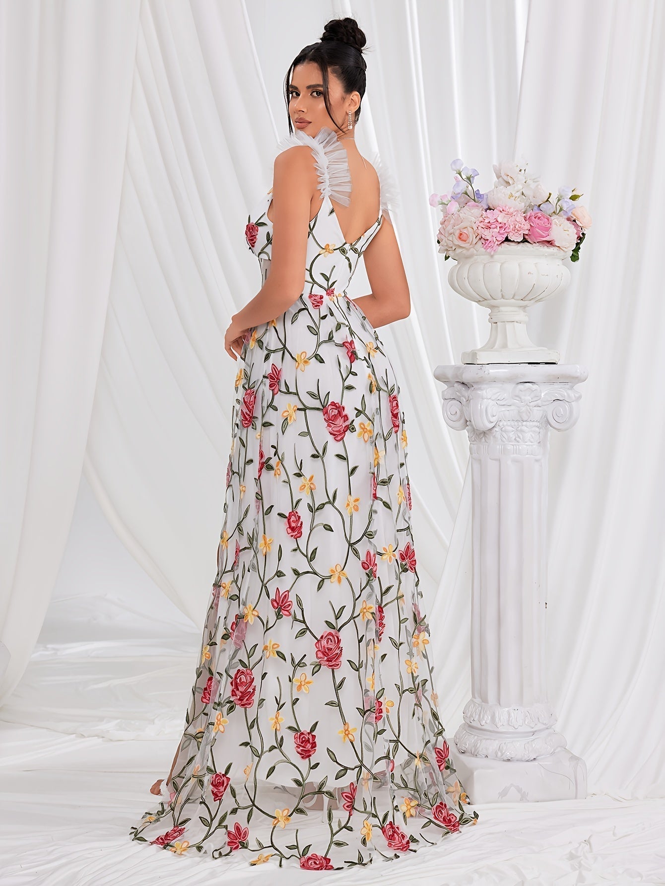 VougeVamp Women's Floral Embroidered Spaghetti Strap Dress – Elegant A-Line Swing Gown with Mesh Detail