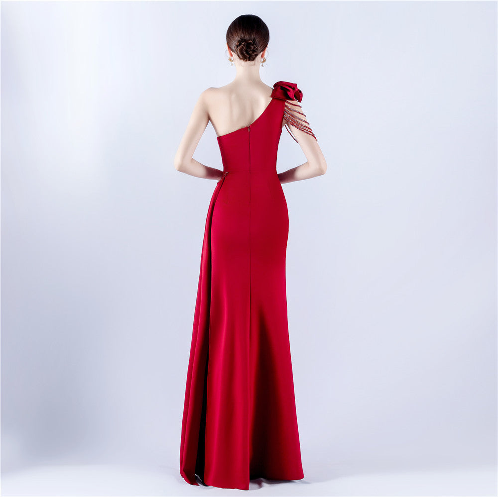 VougeVamp Backless Slit Evening Dress – Elegant Formal Gown with Luxury Beading for Weddings, Proms & Special Occasions