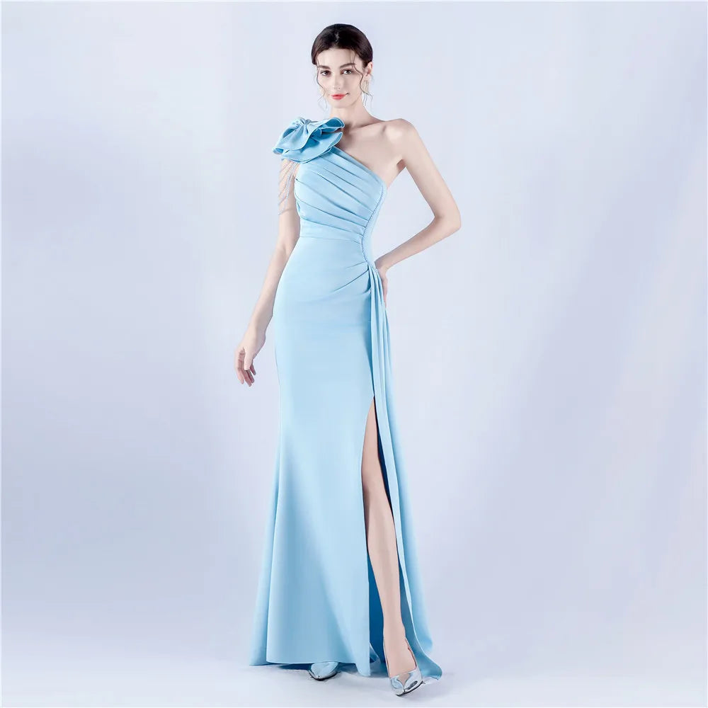 VougeVamp Backless Slit Evening Dress – Elegant Formal Gown with Luxury Beading for Weddings, Proms & Special Occasions - VougeVampUK