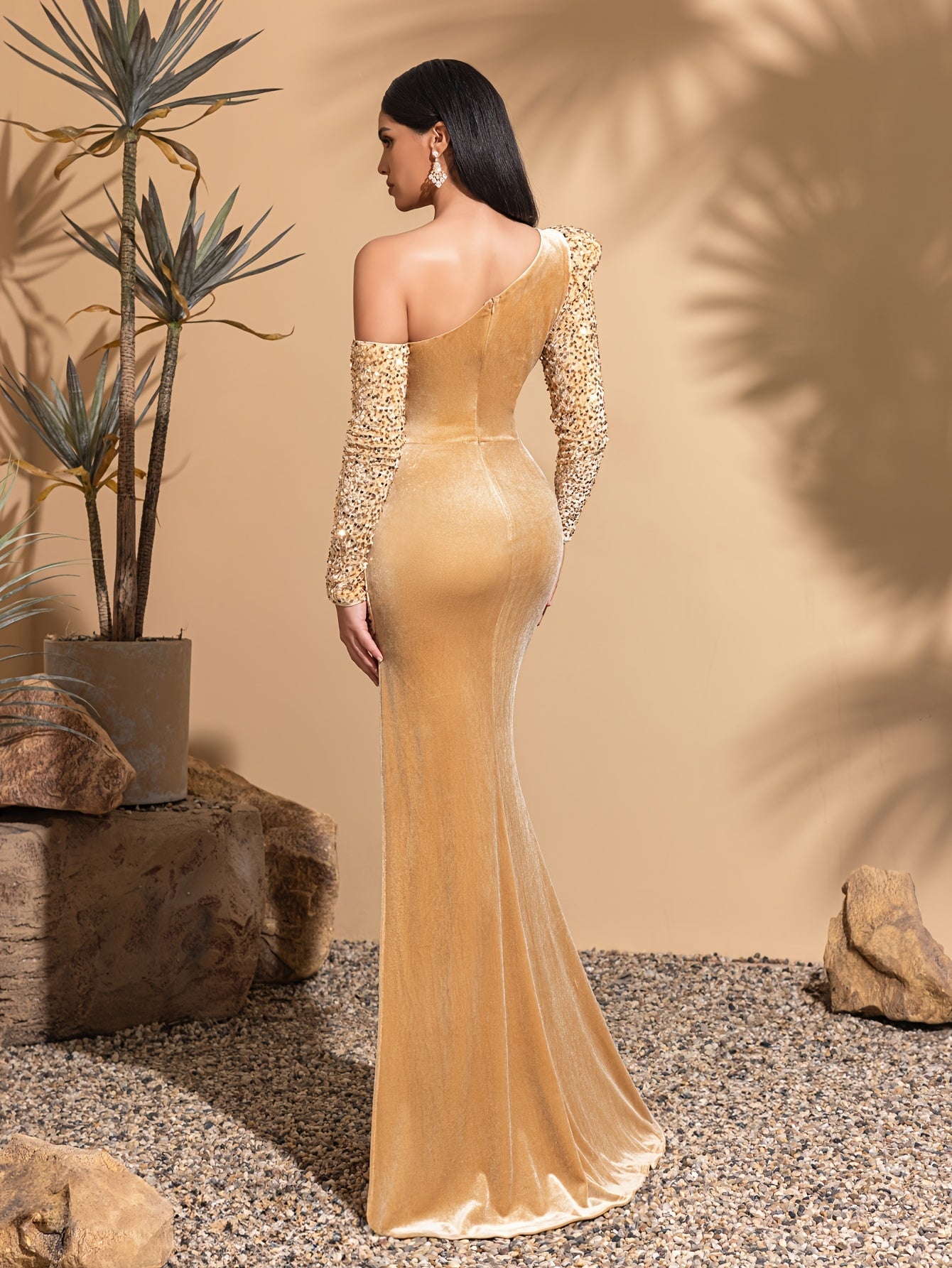 VougeVamp Asymmetric One-Shoulder High Split Wedding & Party Dress