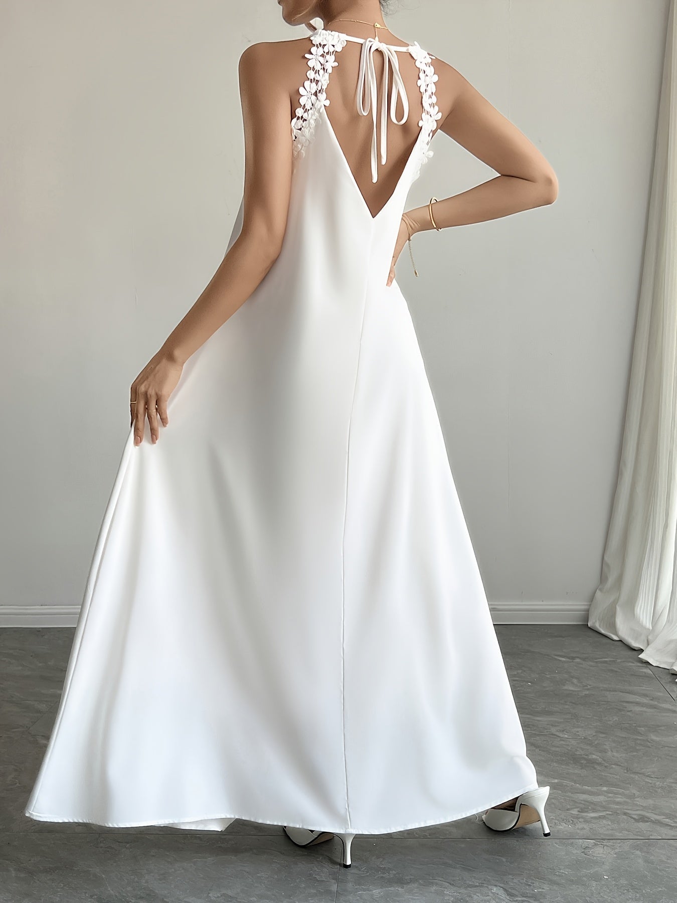 VougeVamp Open Back Floral Lace Splicing Sleeveless Dress – High-End Elegant Evening Wear