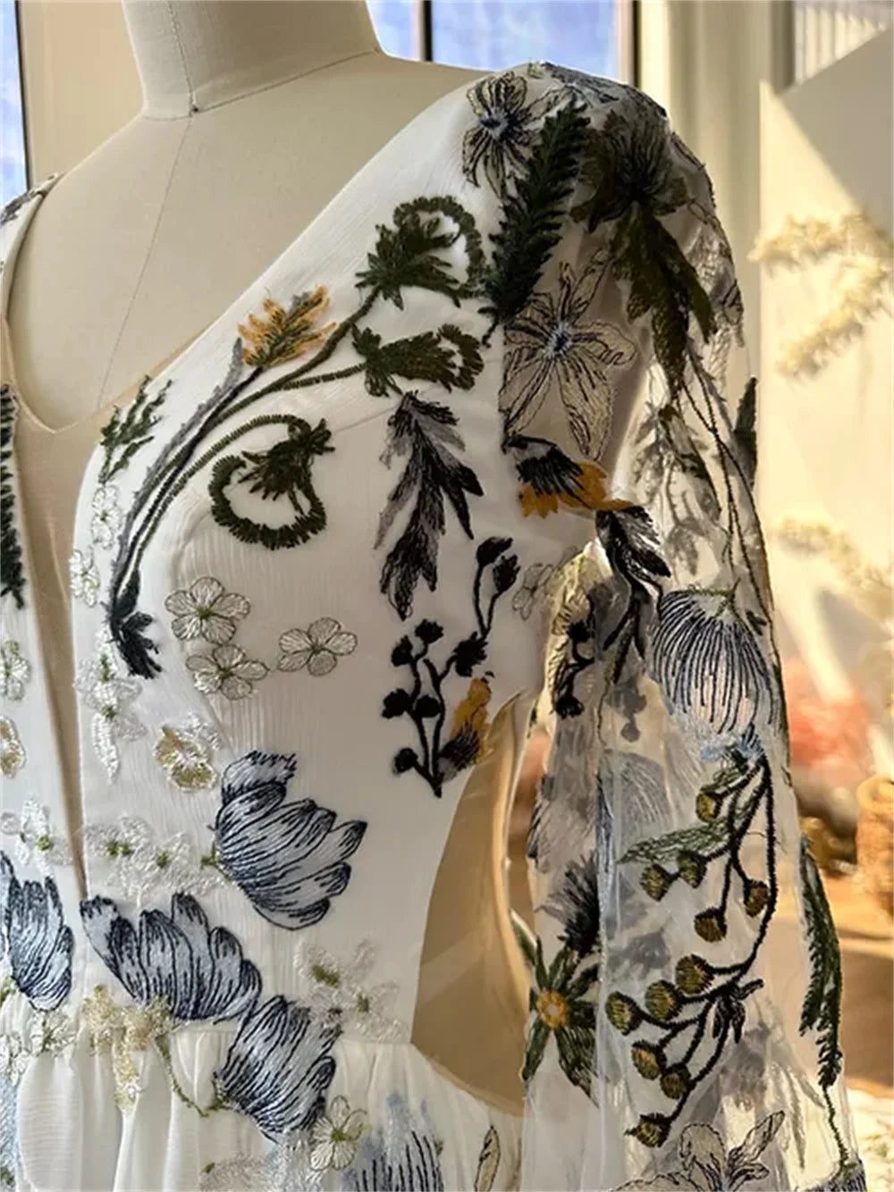 VougeVamp Customized Double FDY Fabric Evening Dress - V-Neck A-Line Floor-Length Formal Gown