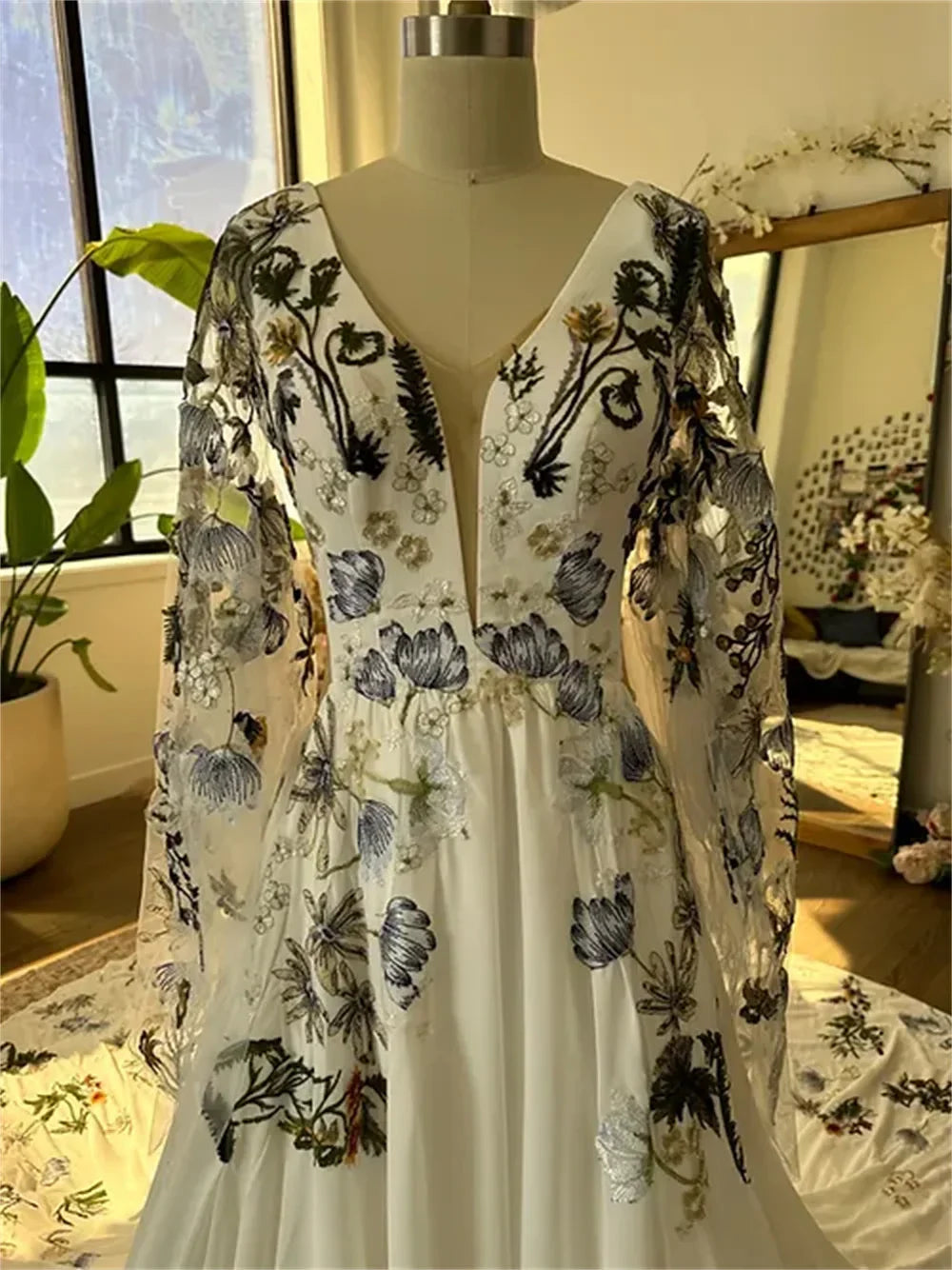 VougeVamp Customized Double FDY Fabric Evening Dress - V-Neck A-Line Floor-Length Formal Gown