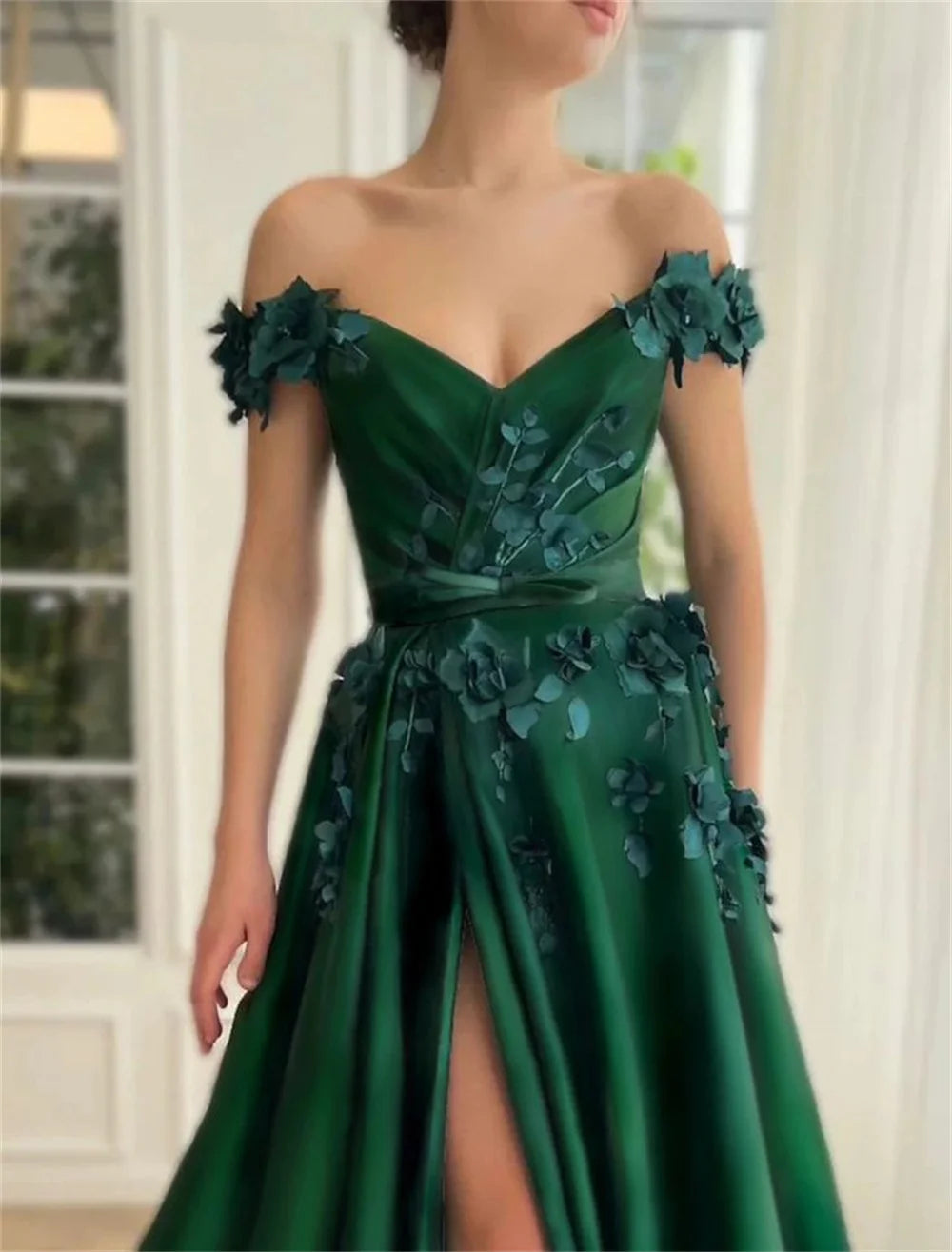 VougeVamp Green Satin Prom Gown - Off-the-Shoulder A-Line Floor-Length Evening Dress with Side Split