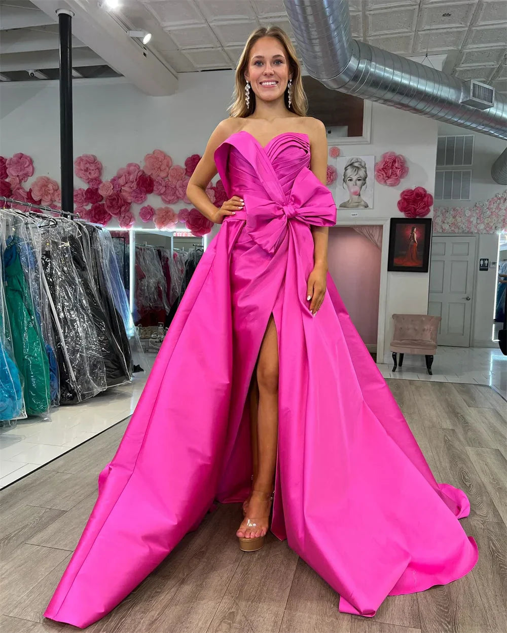 VougeVamp Hot Pink Sweetheart Prom Dress - Bowknot A-Line Gown with High Side Split