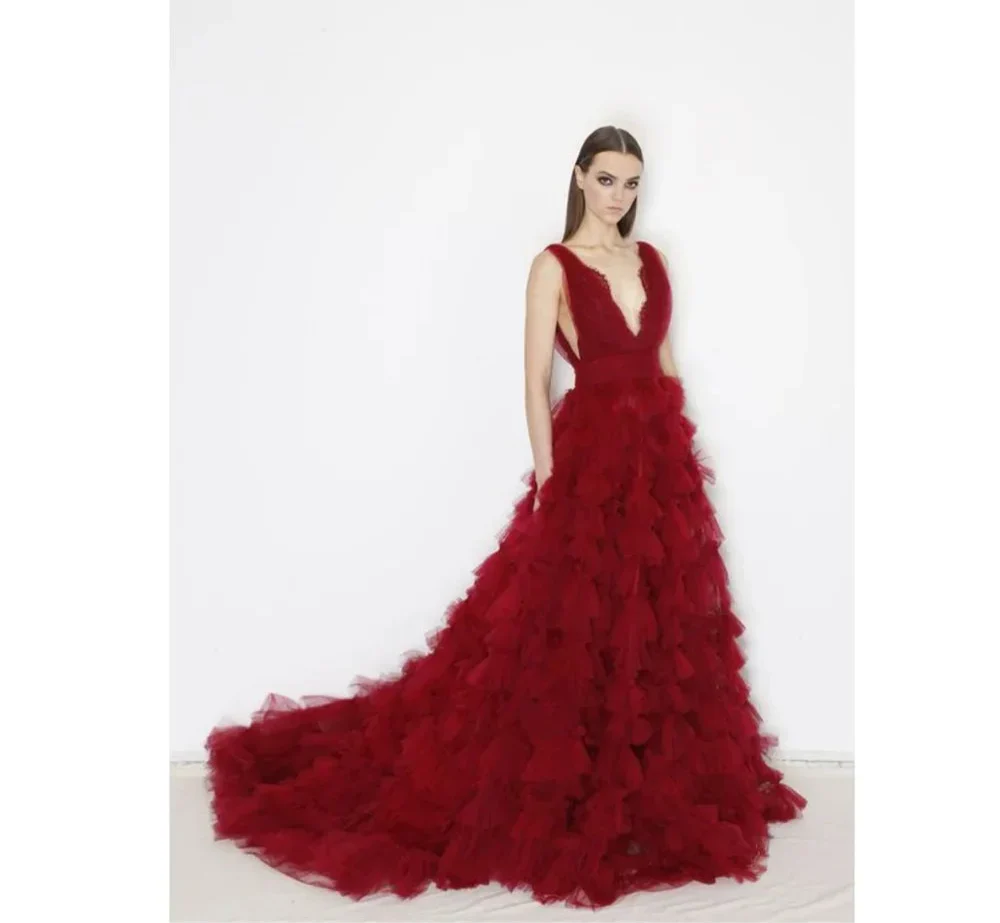 VougeVamp Exquisite Mermaid Red Lace Party Dress - Floral Embroidery Floor-Length Evening Gown