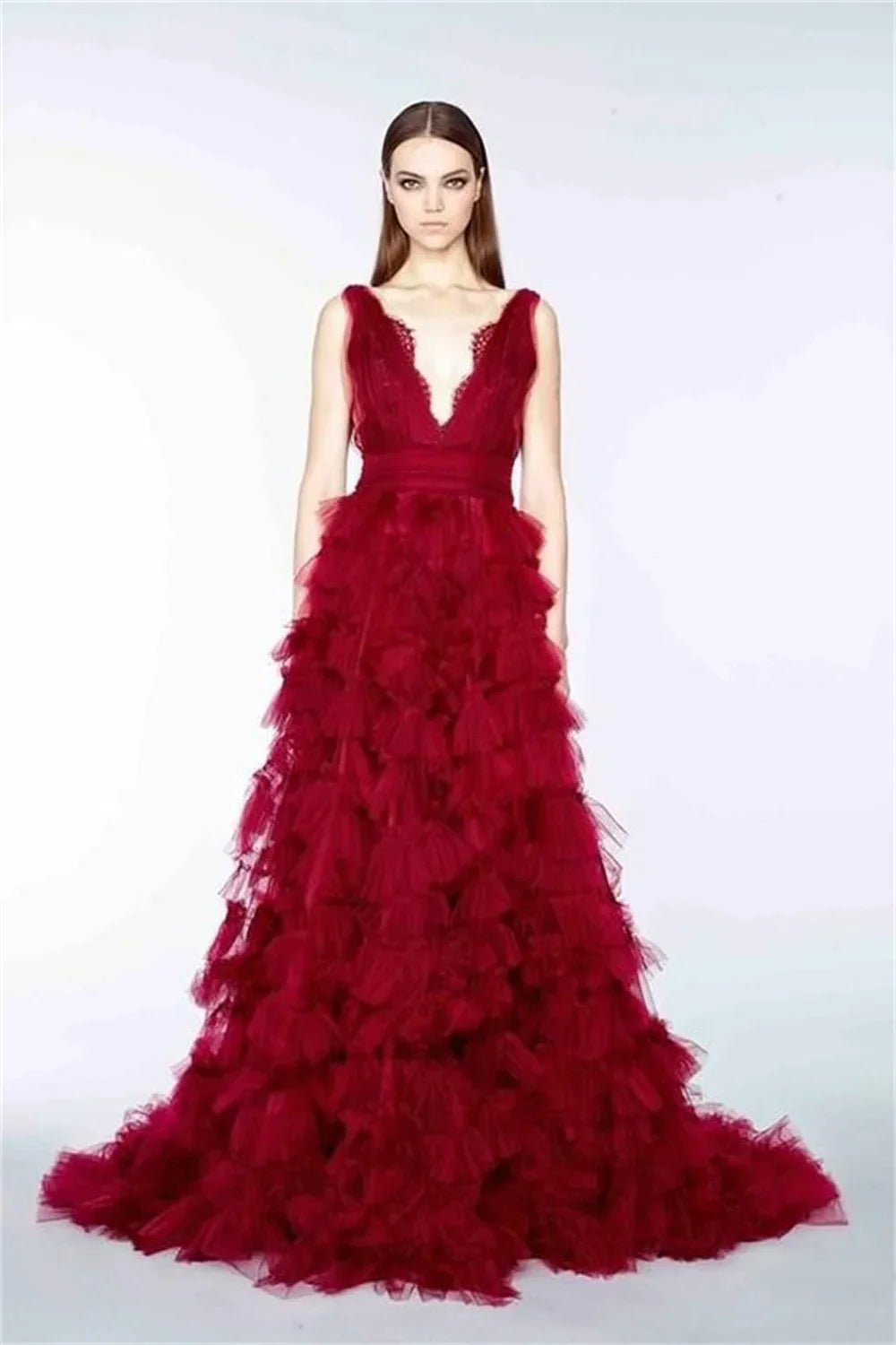 VougeVamp Exquisite Mermaid Red Lace Party Dress - Floral Embroidery Floor-Length Evening Gown