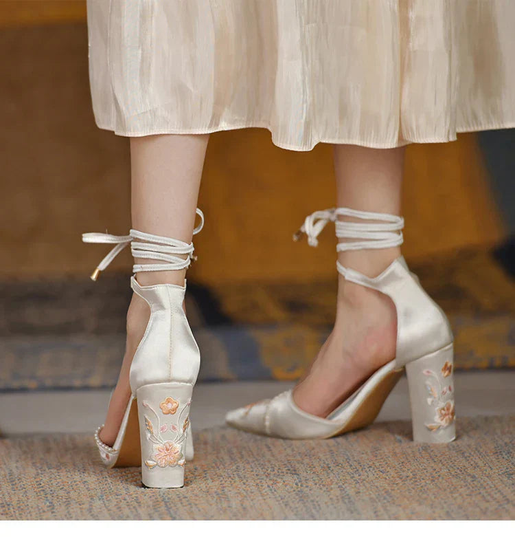 VougeVamp Women's Designer Wedding Sandals – Elegant Pointed Toe Embroidered Thick Heel Shoes with Shallow Mouth Design