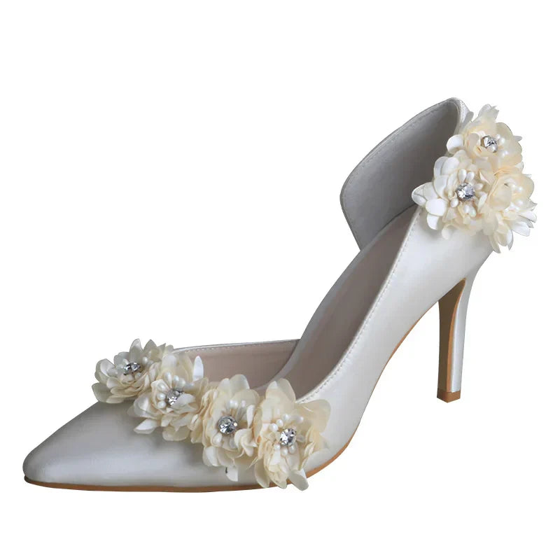 VougeVamp Ivory Flower Bridal Shoes for Women - Elegant Pointed Toe 9cm Thin Heel Wedding Pumps