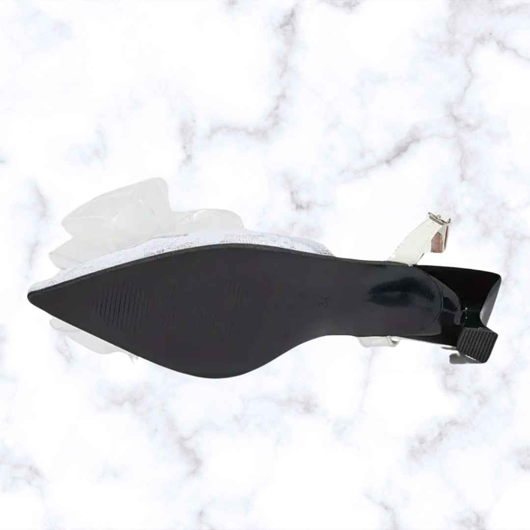 Handmade White Bridal Kitten Heel Shoes with Bow Detail – Pointed Toe Wedding Pumps for Brides and Banquets