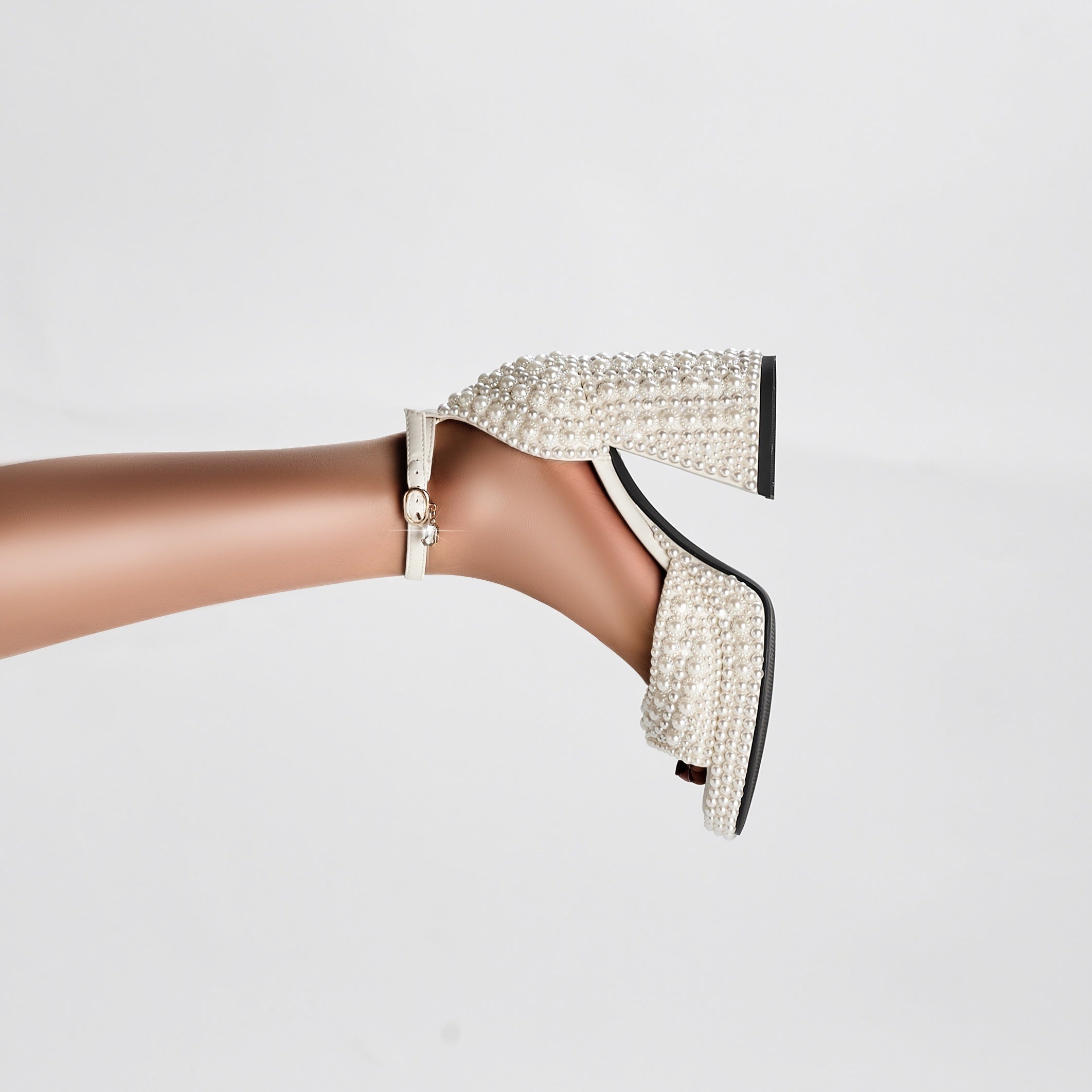VougeVamp Elegant White Pearl Bridal Sandals – Chunky Heel, Open Toe & Ankle Strap