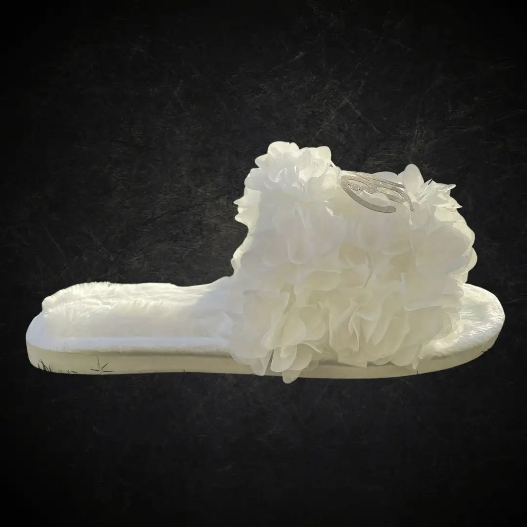 Bride Wedding Open Toe Fuzzy Slippers – Elegant White Bridal Party Footwear for Brides and Bridal Events